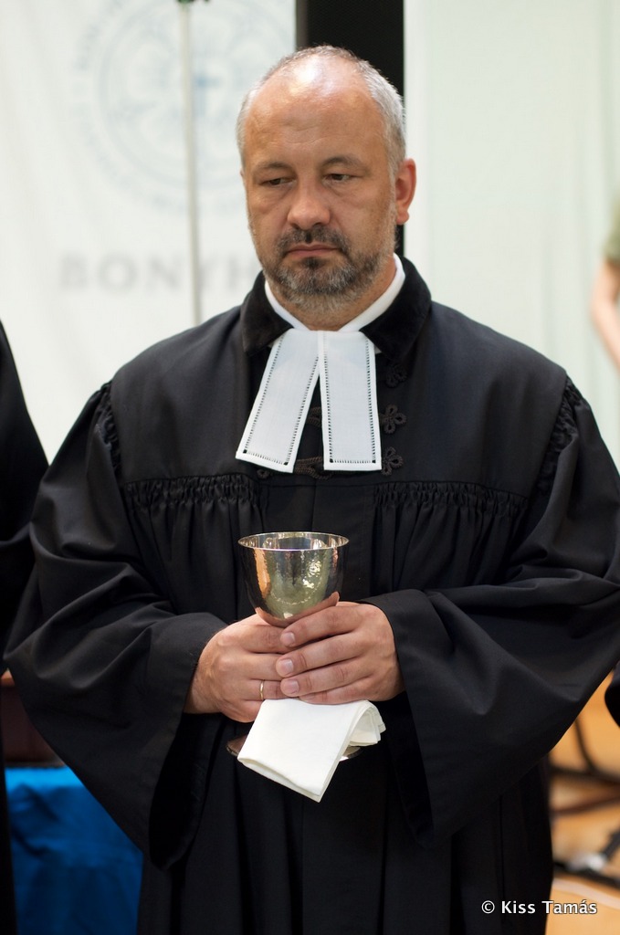 „A bizalmat viszonoznom kell!” – Villáminterjú Aradi Andrással