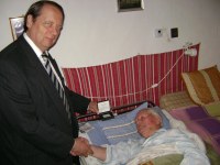 A Déli Egyházkerület Ordass Lajos-emlékplakettel tüntette ki Takács János nyugalmazott lelkészt