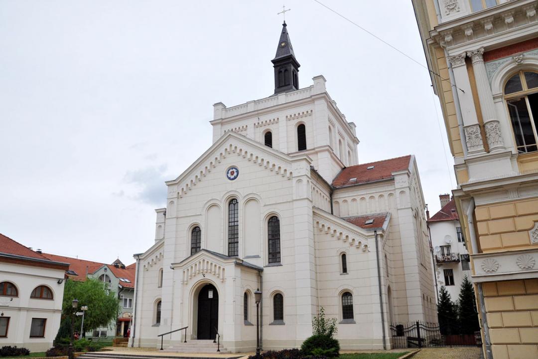 Jótékonysági koncerten gyűjtenek a kecskeméti pszichiátria új kemencéjére