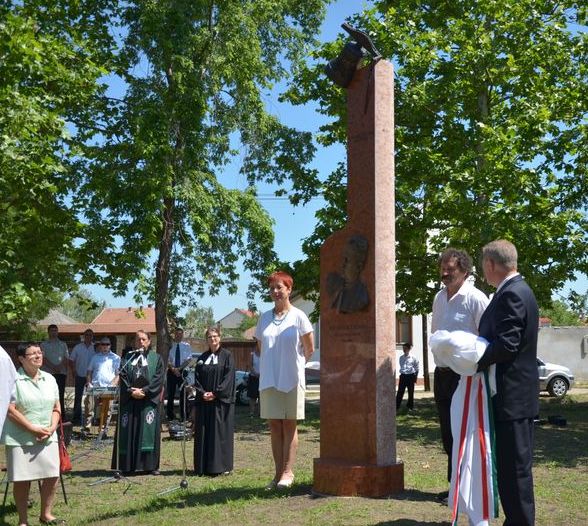 Szoboravatás Botyánszky János emlékezetére