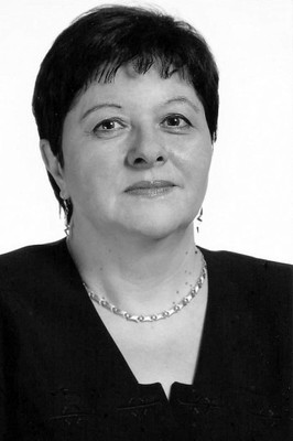 Portre foto - Szerkesztve - Pronai Emlekplakett - 2013 - Pest - Lengyelne Juhasz Magdolna.jpg Portre foto - Szerkesztve - Pronai Emlekplakett - 2013 - Pest - Lengyelne Juhasz Magdolna.jpg