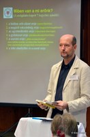 A Tudományos Akadémiától Bonyhádig